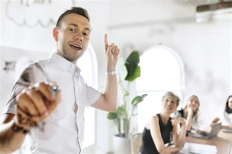 Bemoeizuchtig zijn: voorkom dat je vervelend wordt。